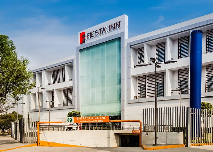 Fiesta Inn Plaza Central Aeropuerto